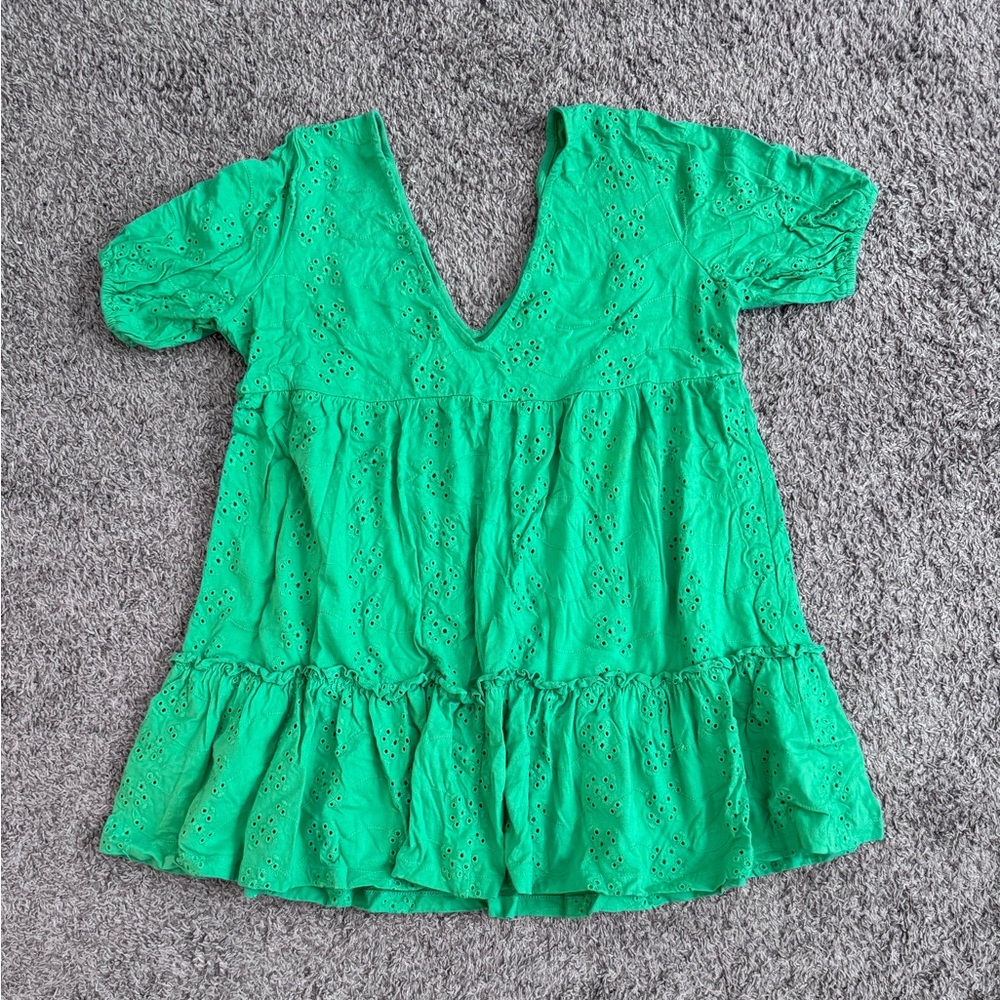 Green, beach dress, mini dress, light flowing, puff sleeves